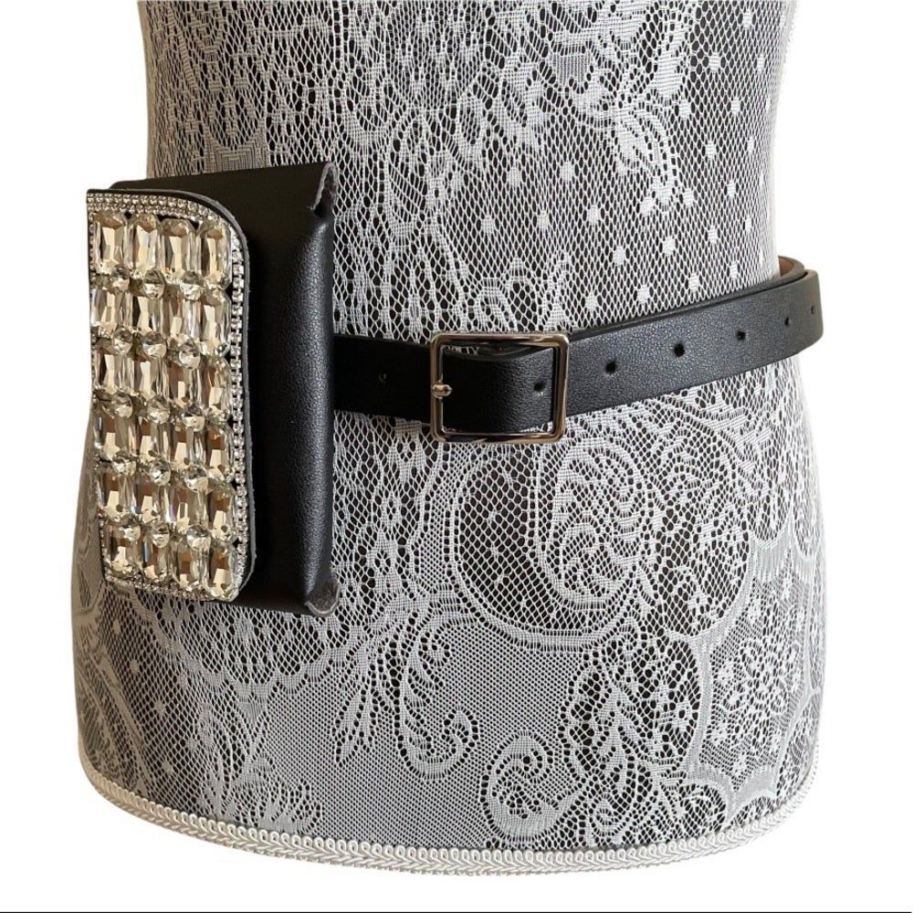 Flashybox Spotlighter When The Night Starts Belt Bag Black